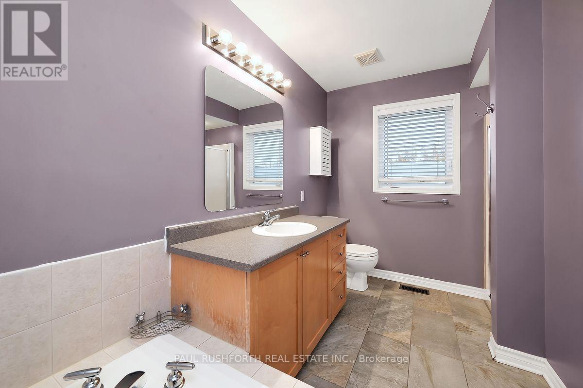 2216 Brockstone Crescent — photo 29