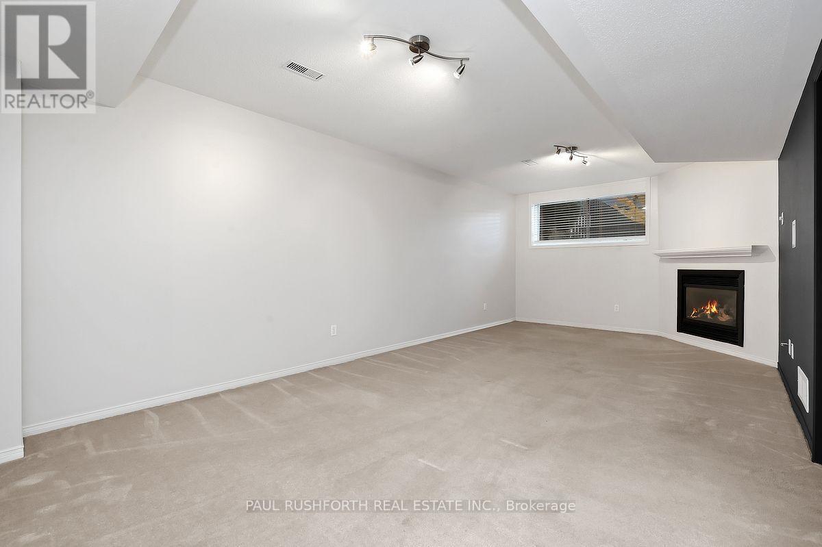 2216 Brockstone Crescent — photo 36