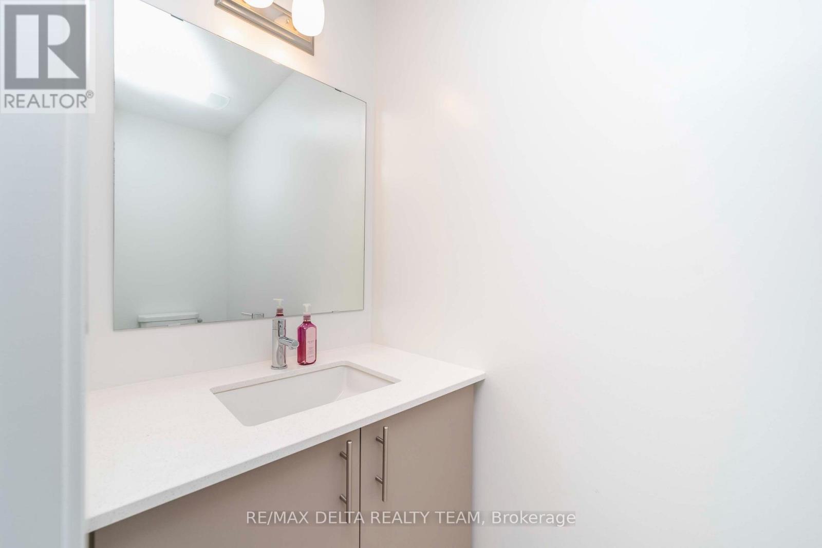 631 Knotridge Street — photo 14