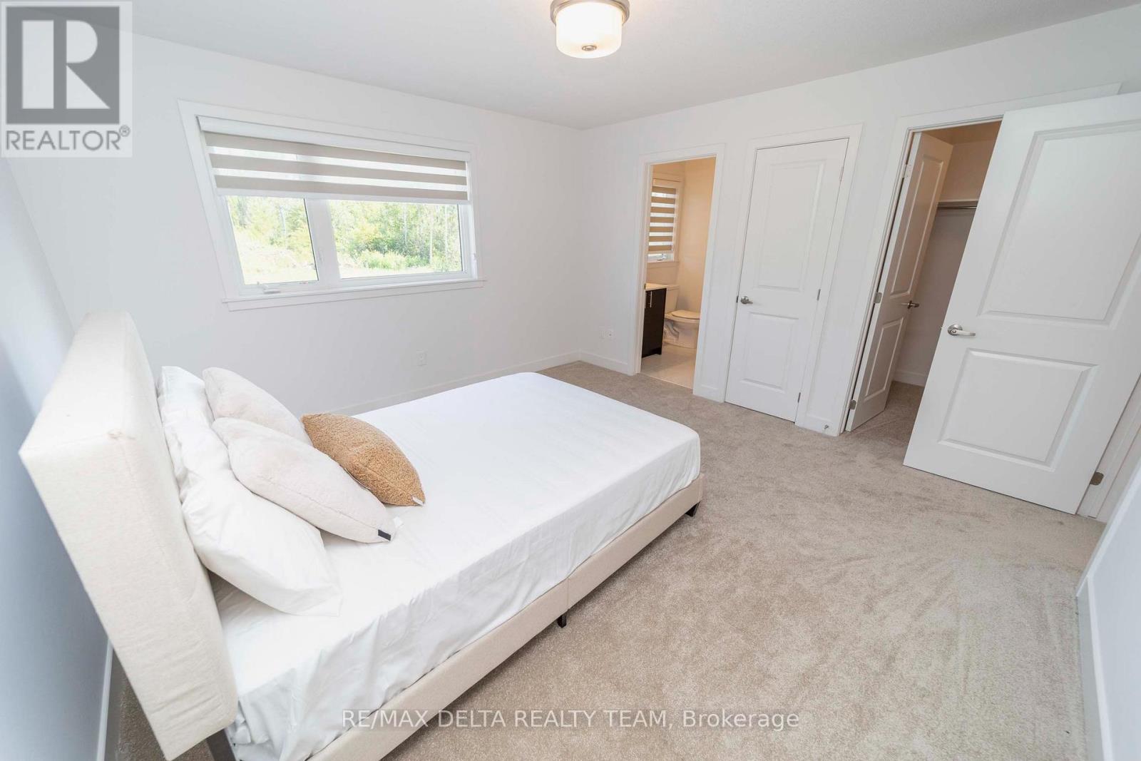 631 Knotridge Street — photo 16