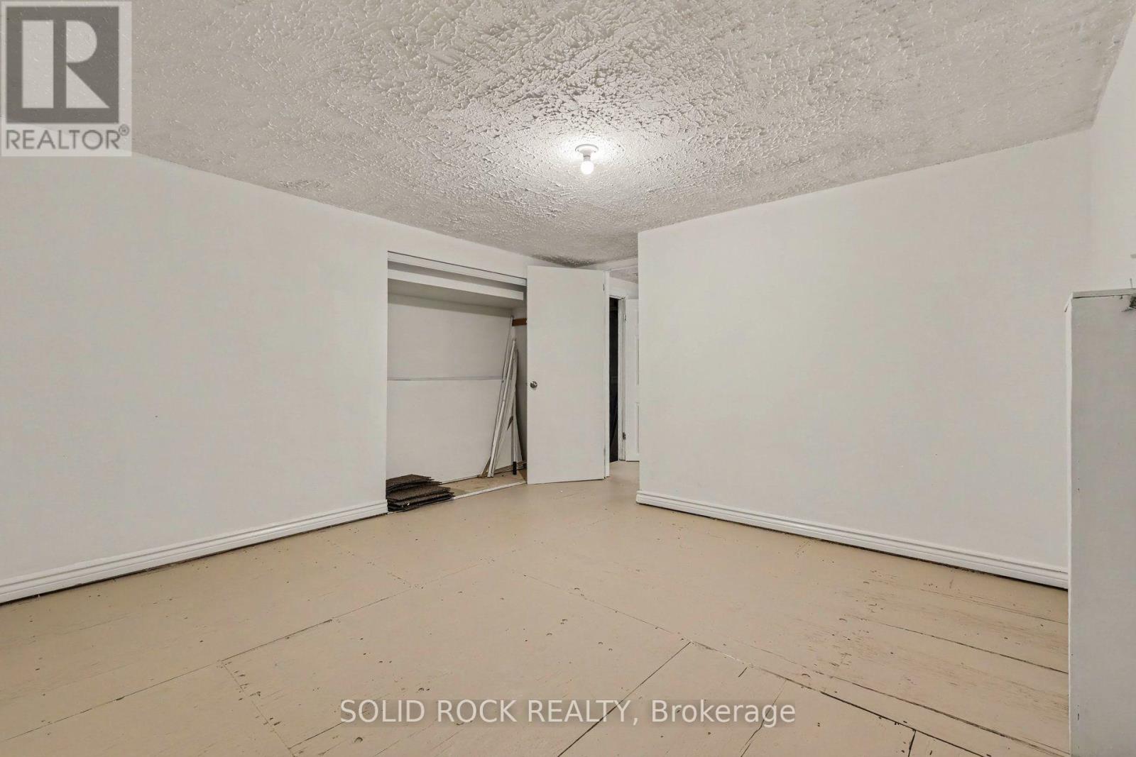 667 ALESTHER STREET - 24