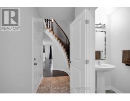 605 Sunburst Street, Ottawa, ON K1T0L1 Photo 6