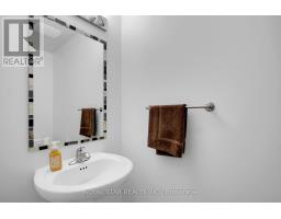 605 Sunburst Street, Ottawa, ON K1T0L1 Photo 7