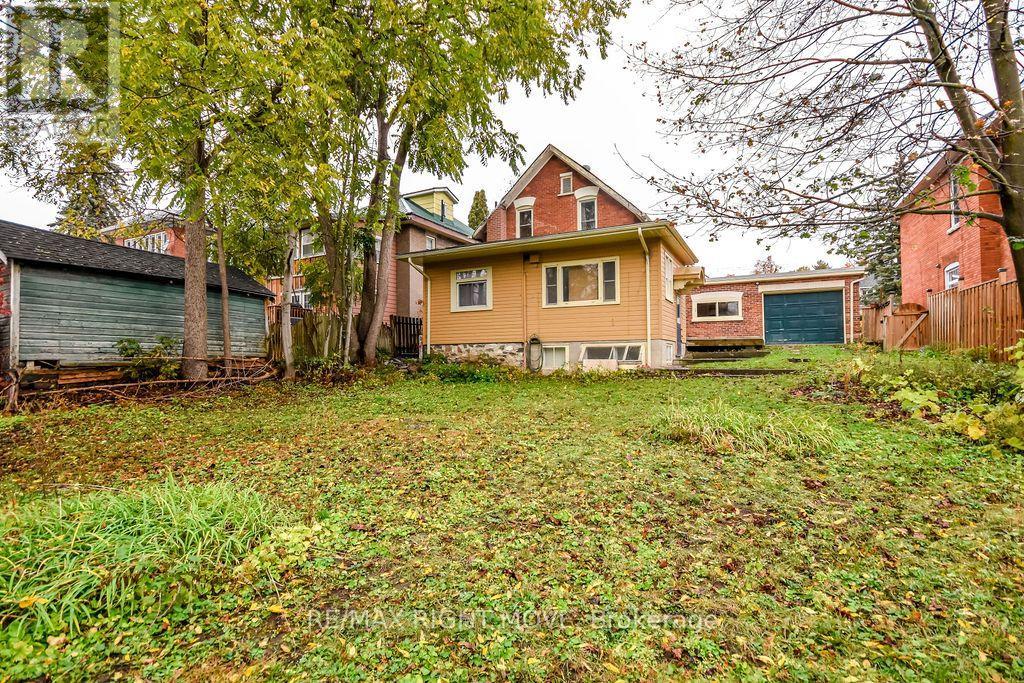129 Coldwater Road West — photo 35