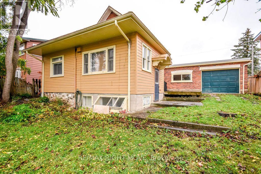 129 Coldwater Road West — photo 36