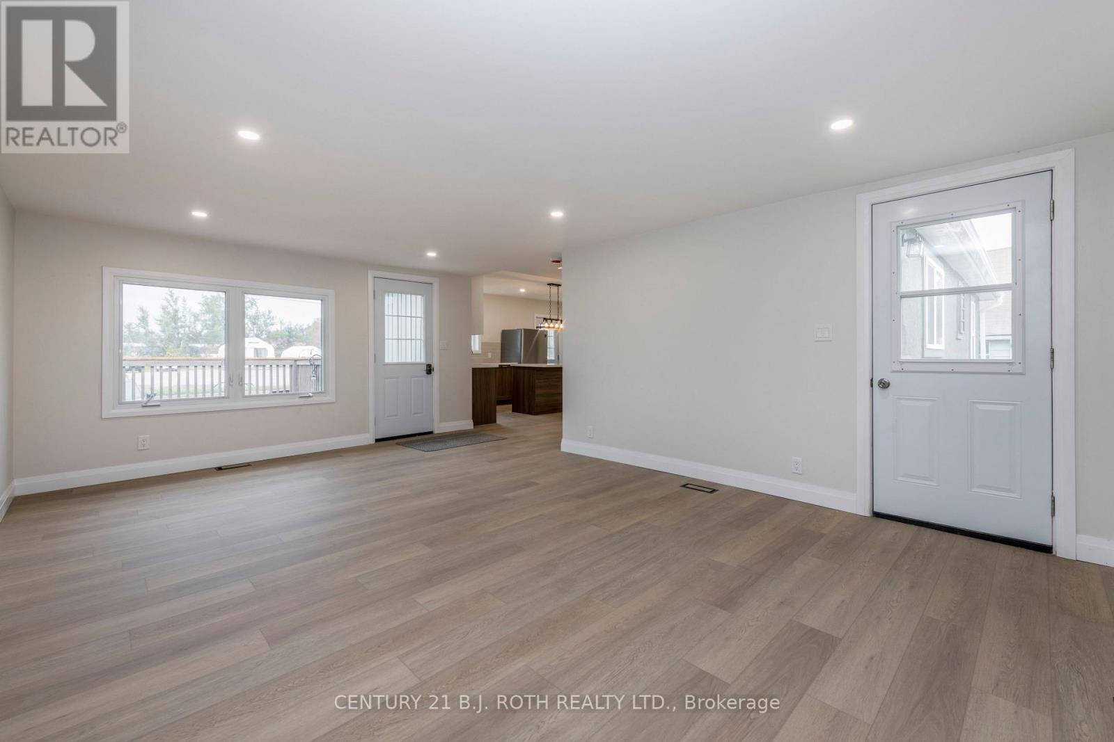 51 JAMES STREET E - 15