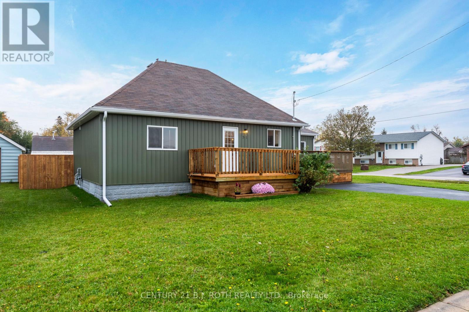 51 JAMES STREET E - 33