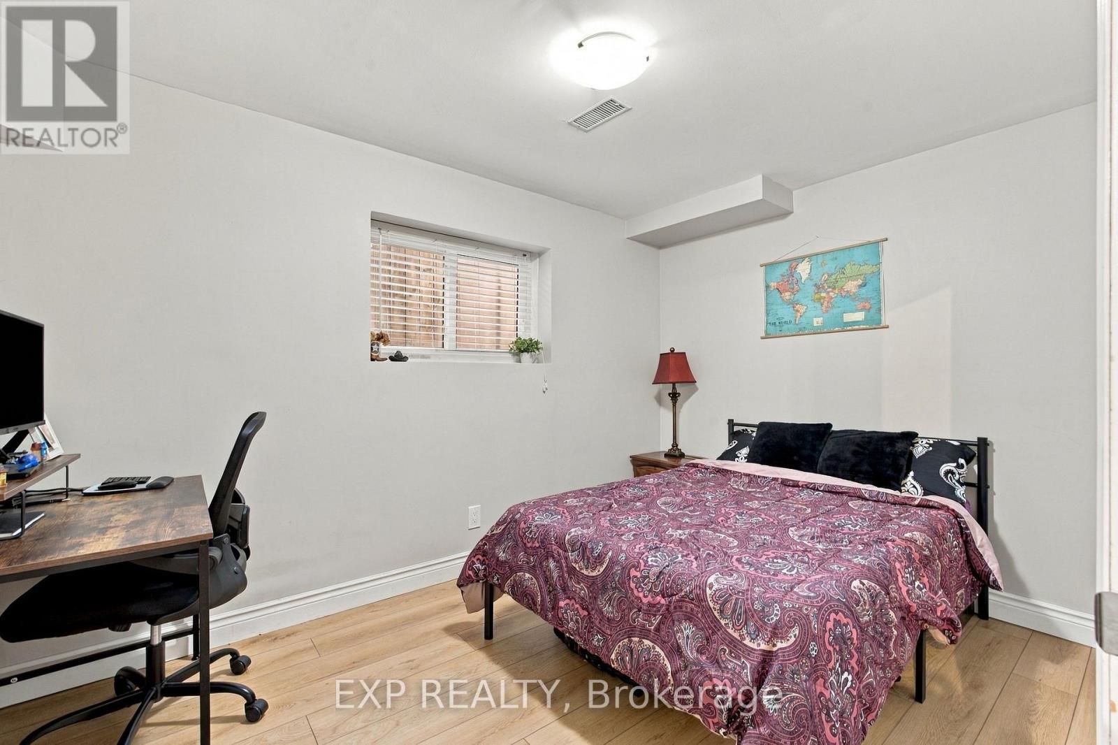 28 Maitland Street — photo 30