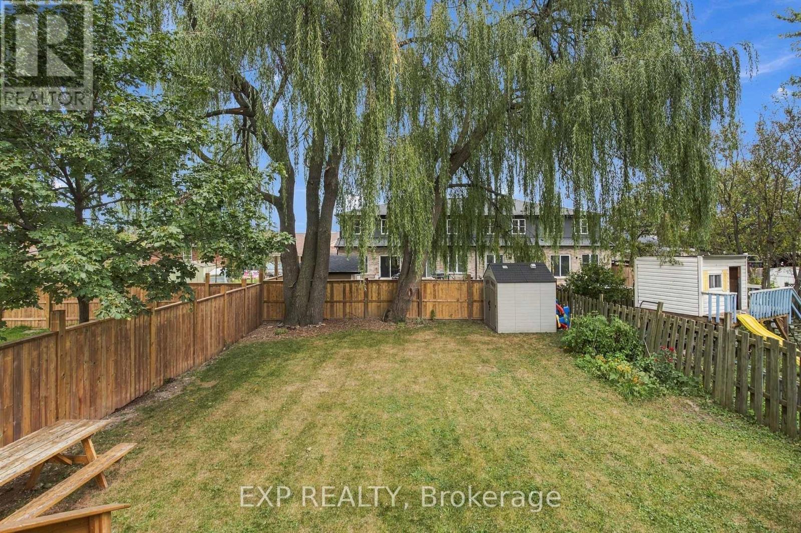 28 Maitland Street — photo 44