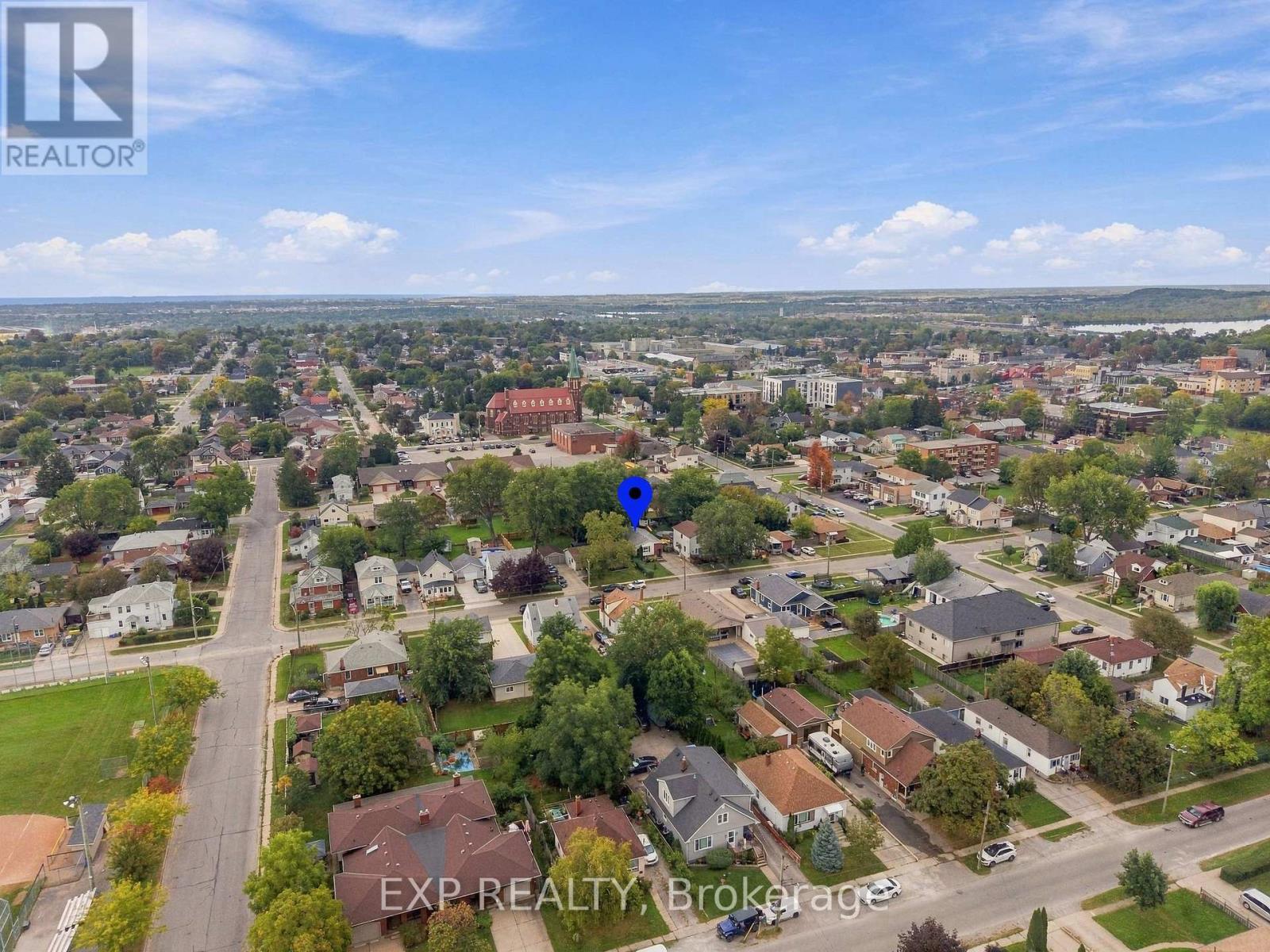 28 Maitland Street — photo 47