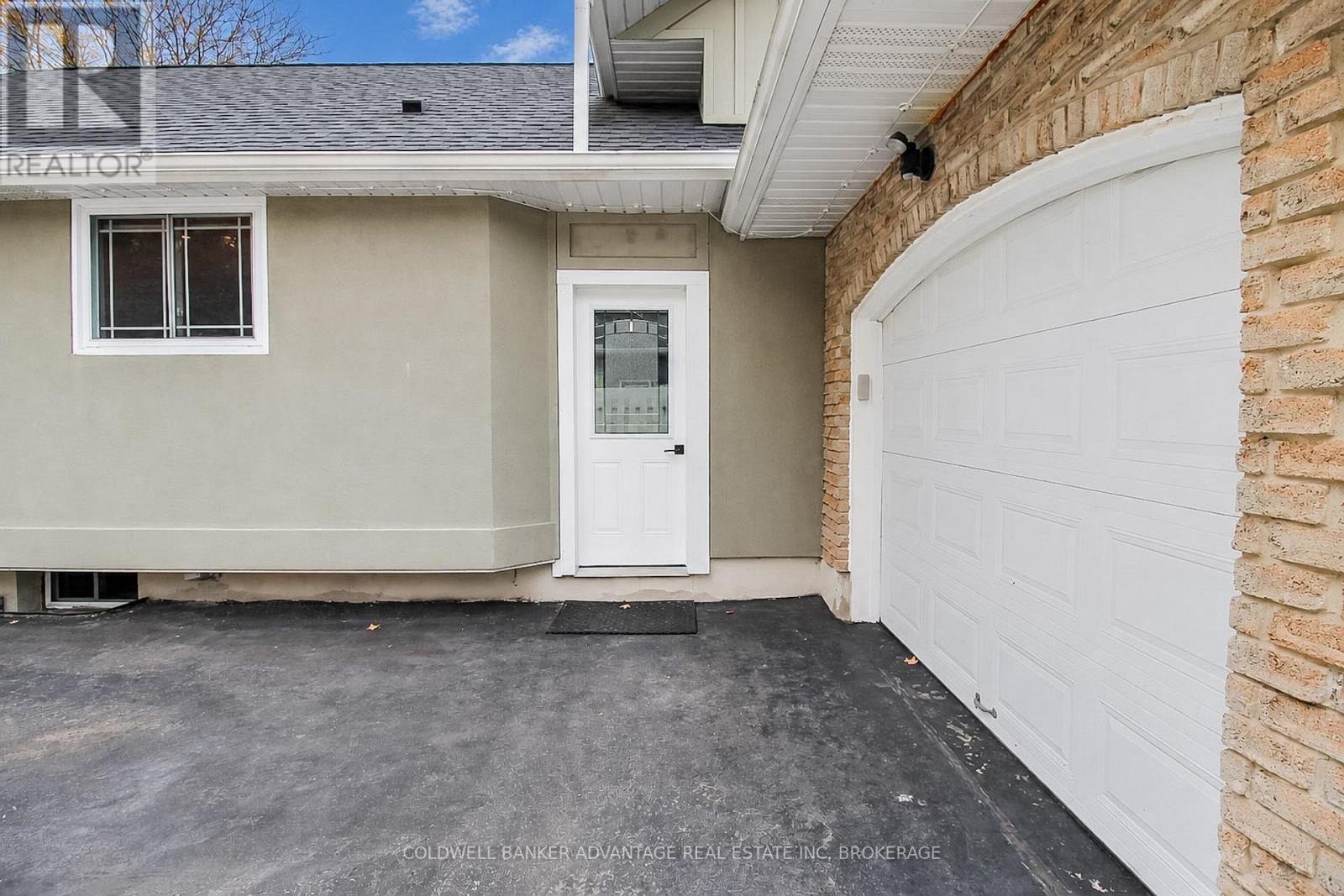 11 FALLINGBROOK DRIVE - 47
