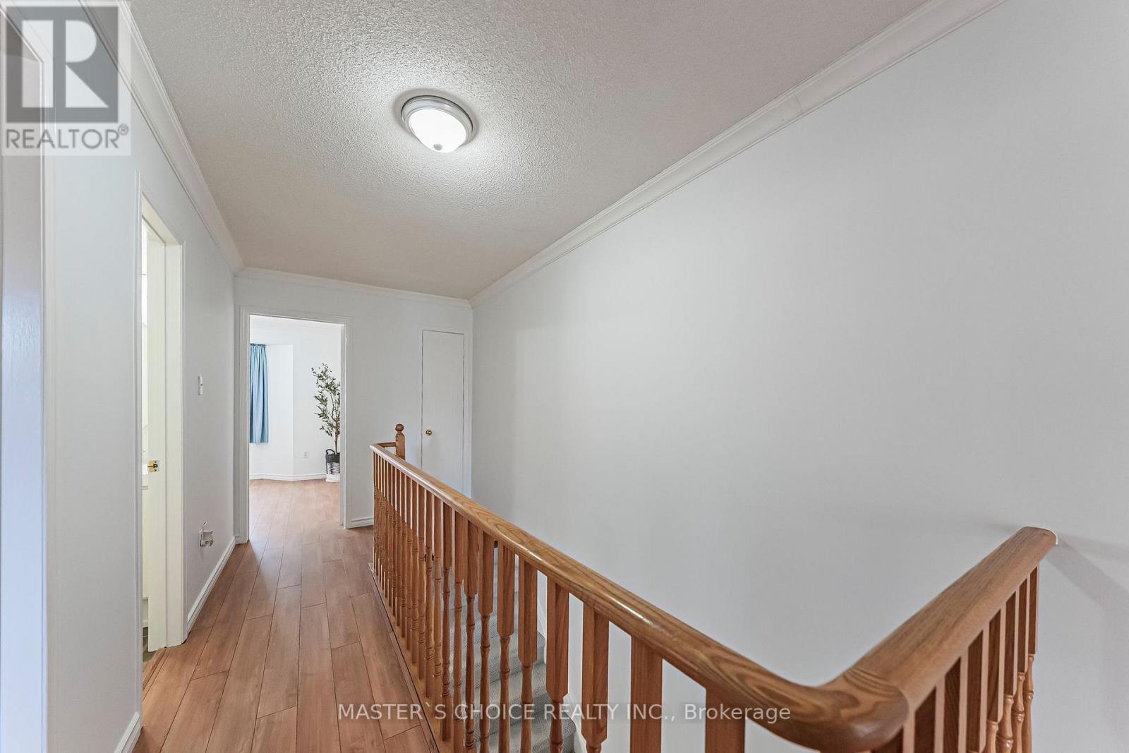 5557 Cortina Crescent — photo 20