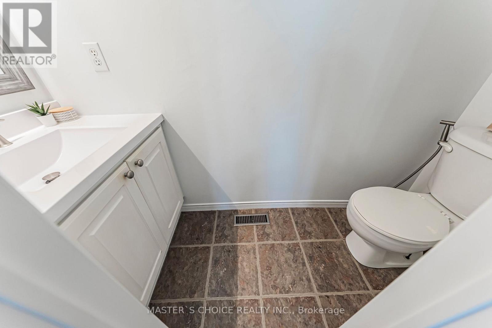 5557 Cortina Crescent — photo 27