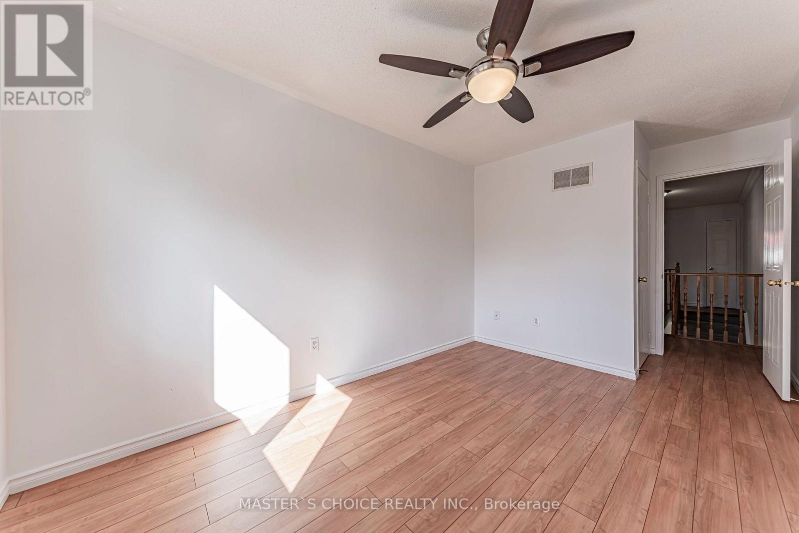 5557 Cortina Crescent — photo 31