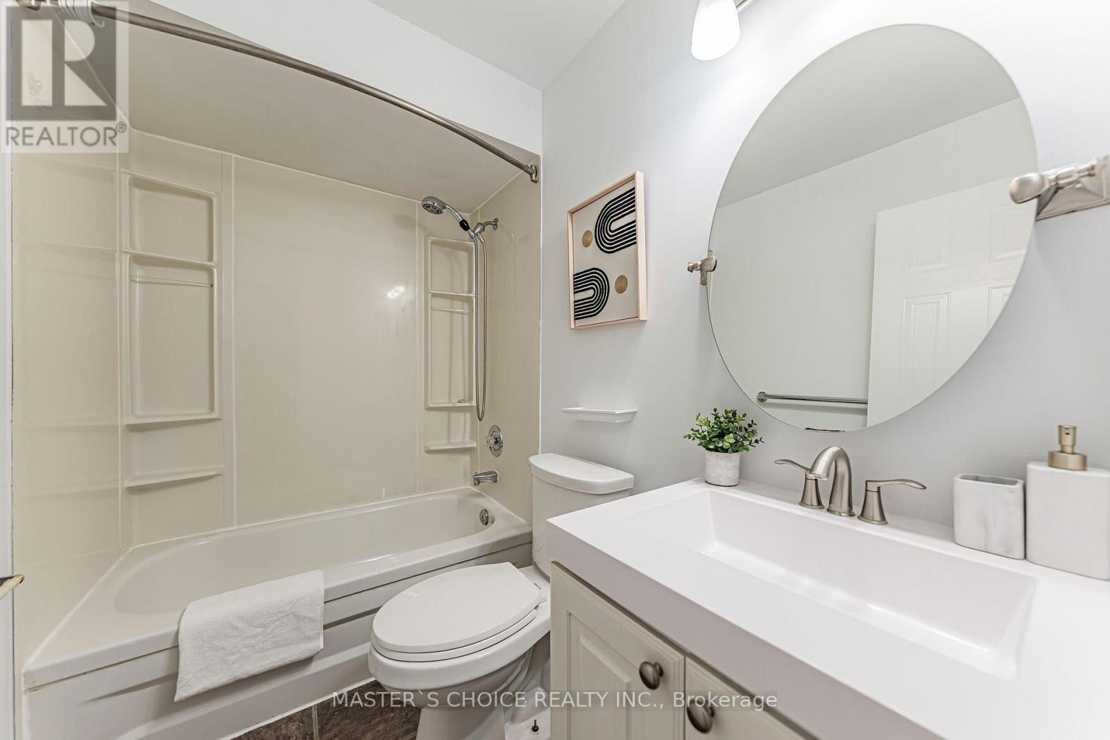 5557 CORTINA CRESCENT - 32