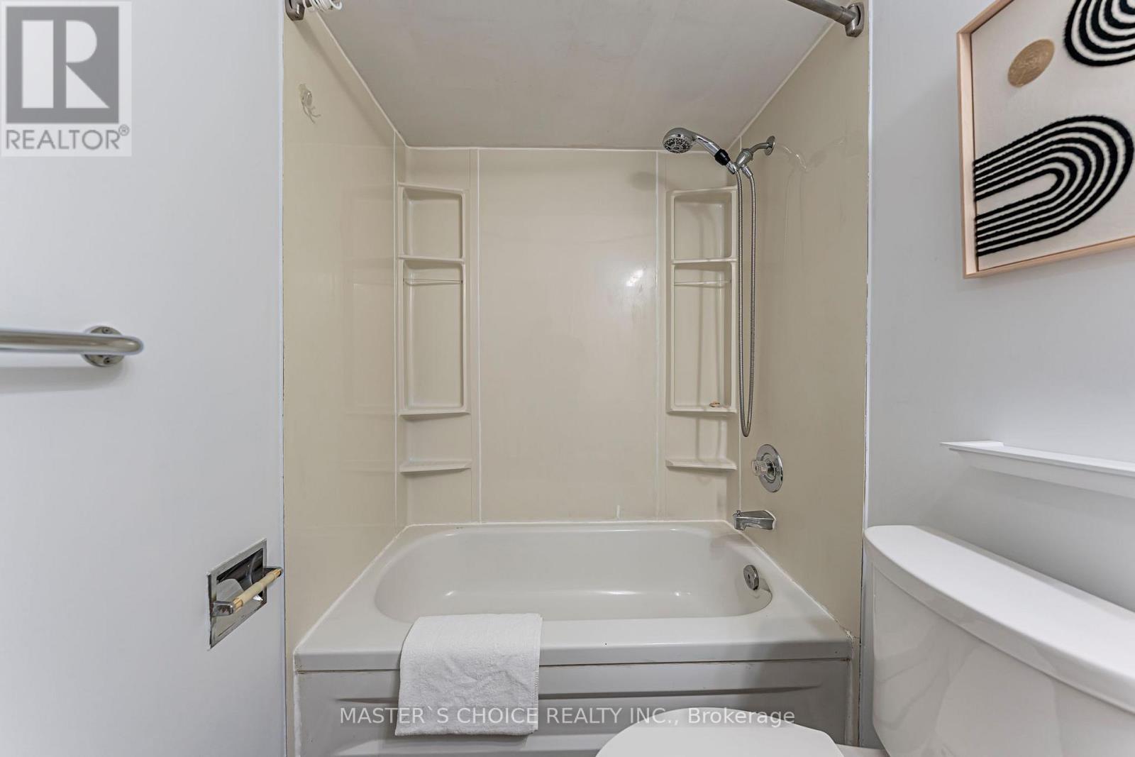 5557 Cortina Crescent — photo 33