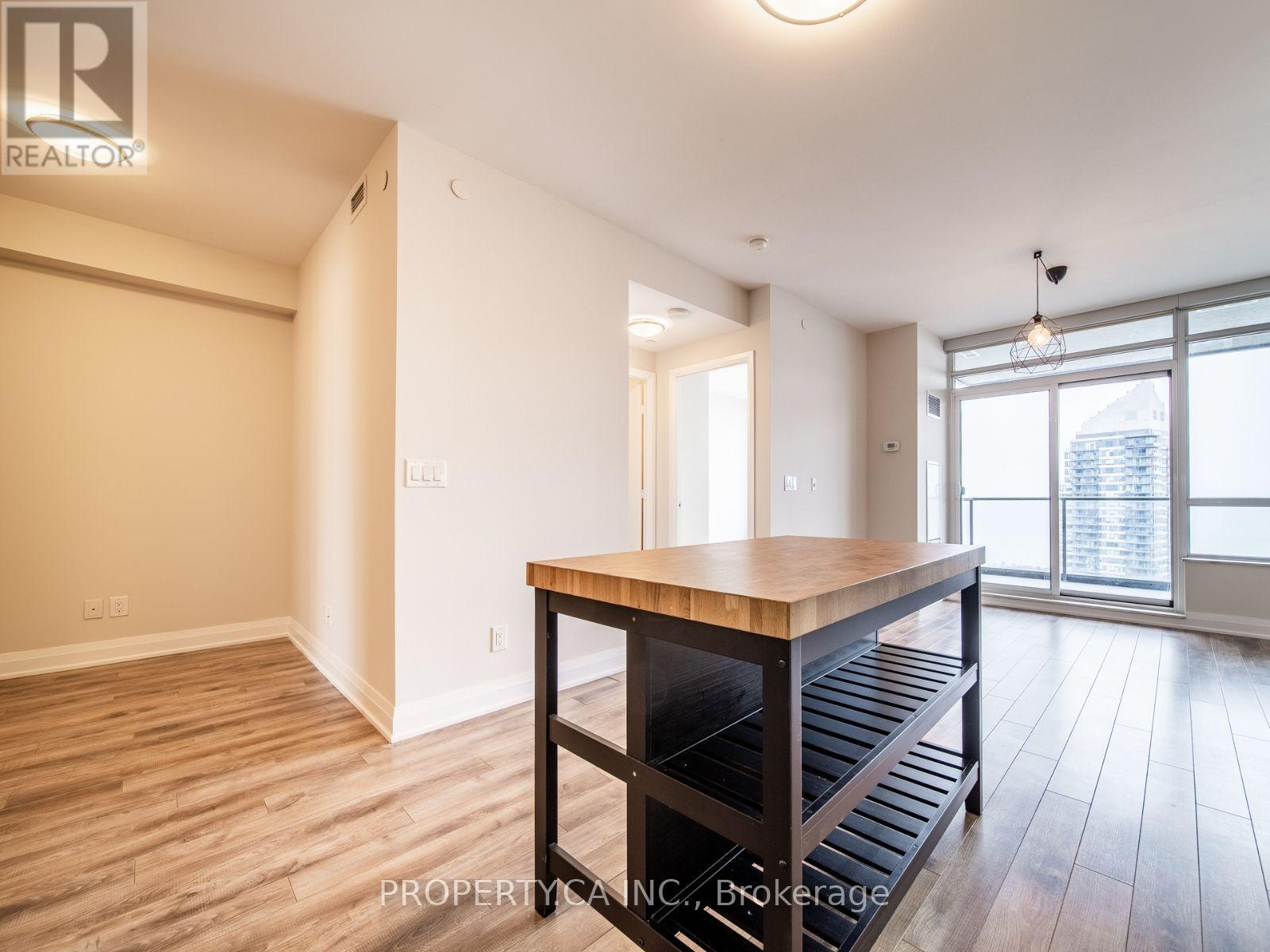 36 Park Lawn Road — photo 10
