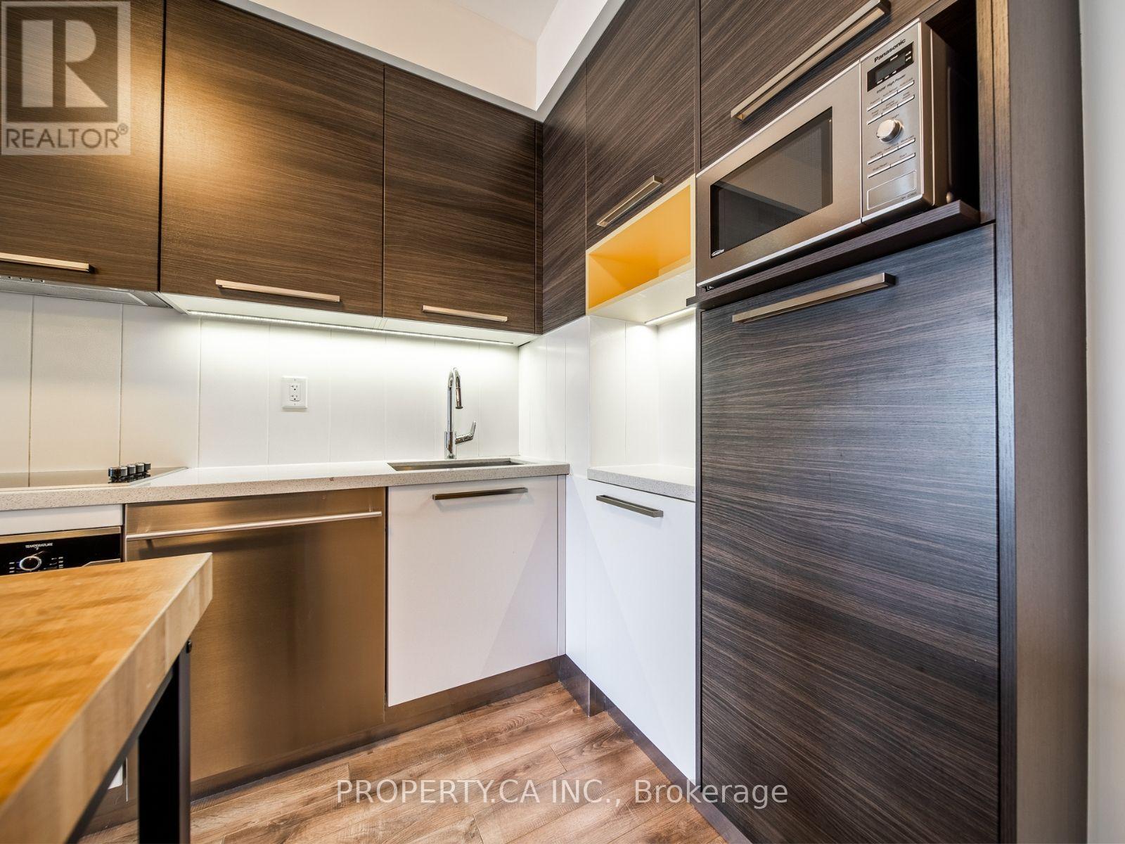 36 Park Lawn Road — photo 18