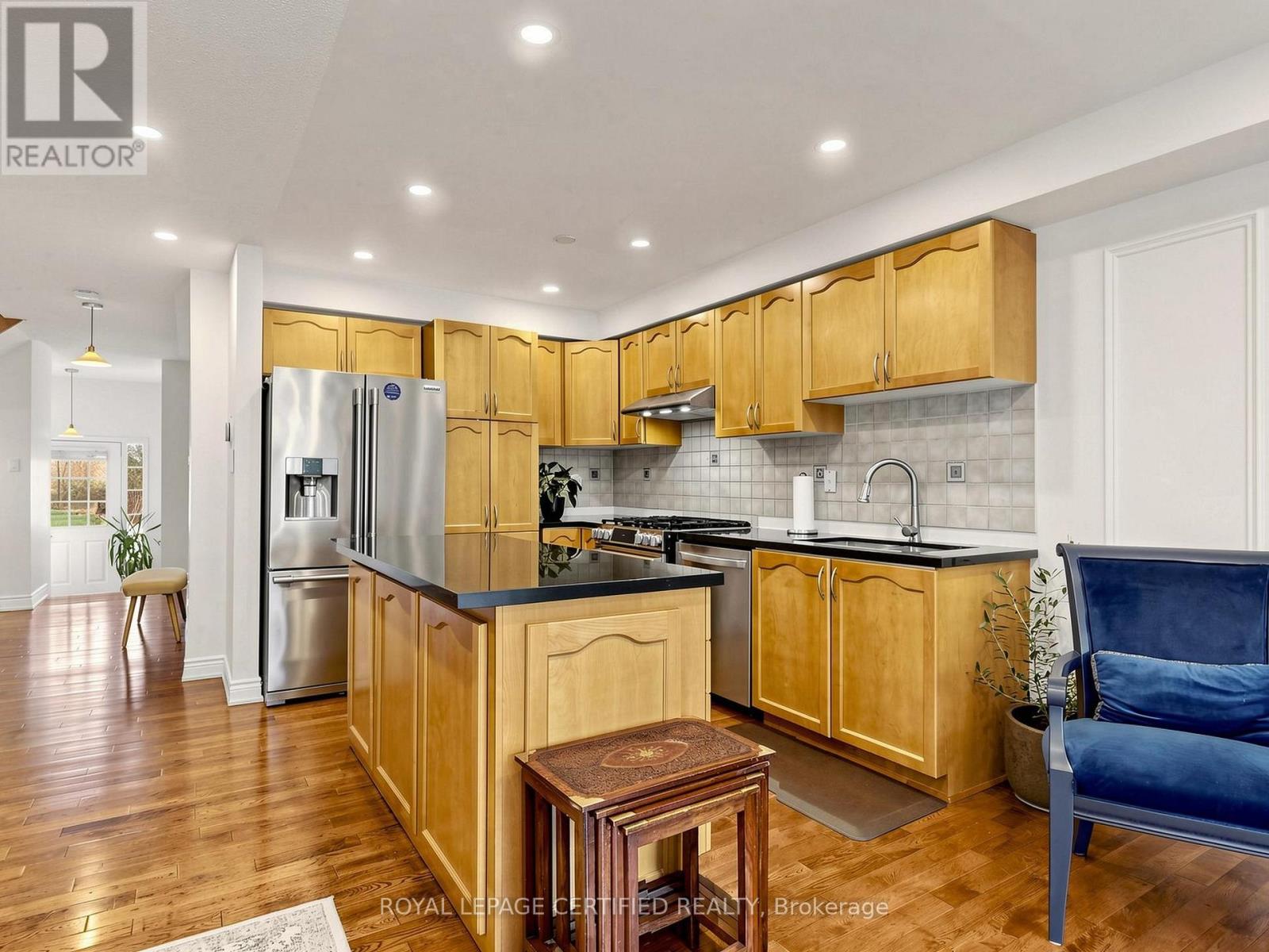 3947 Stardust Drive — photo 10