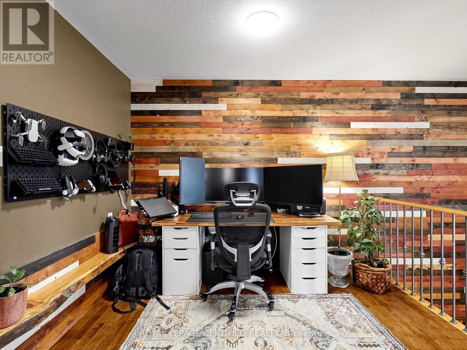 3947 Stardust Drive — photo 32