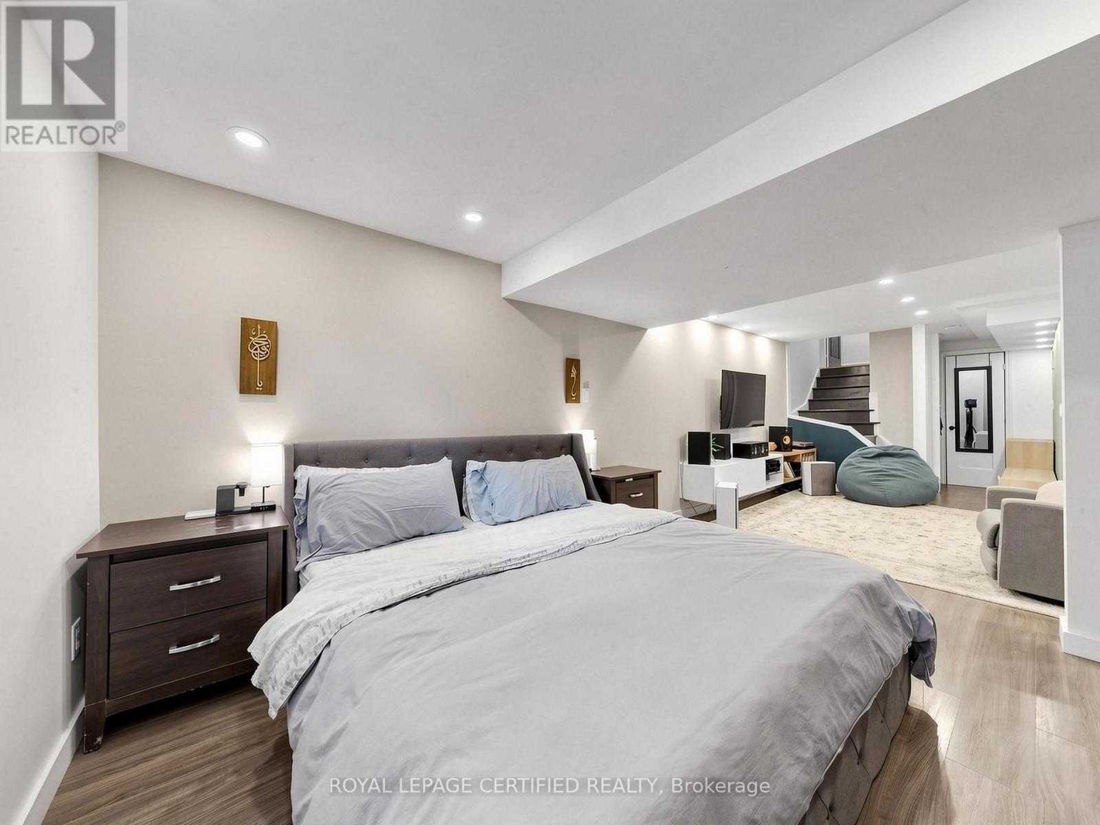 3947 Stardust Drive — photo 40