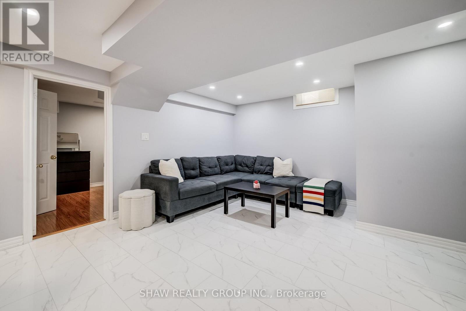 6484 Skipper Way — photo 27