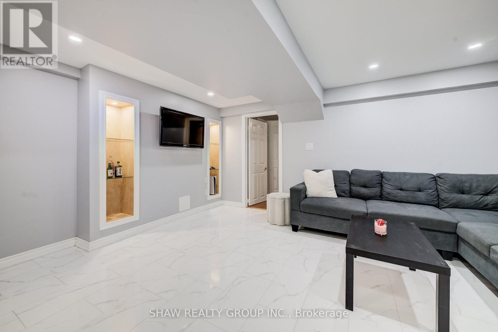 6484 Skipper Way — photo 28
