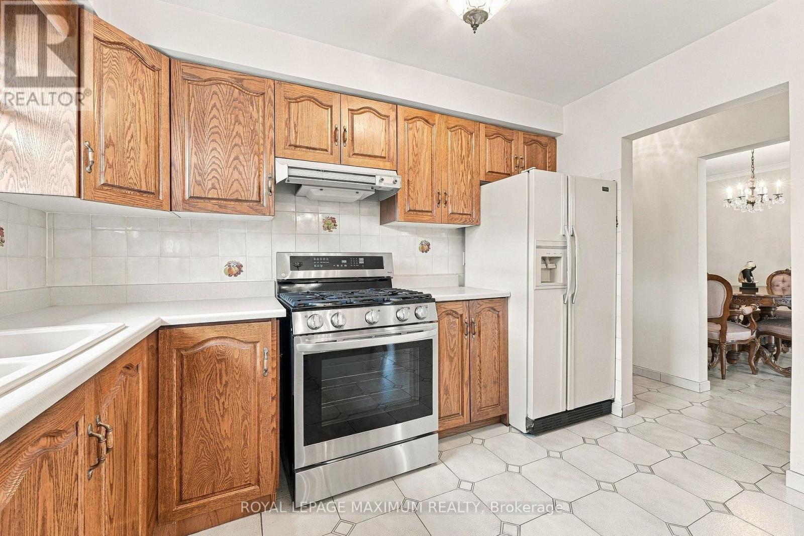66 SPENVALLEY DRIVE - 12