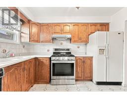 66 Spenvalley Drive, Toronto, ON M3L1Z1 Photo 11