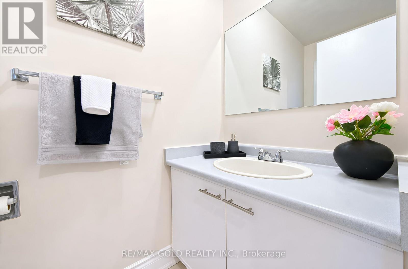 106 Bighorn Crescent — photo 37