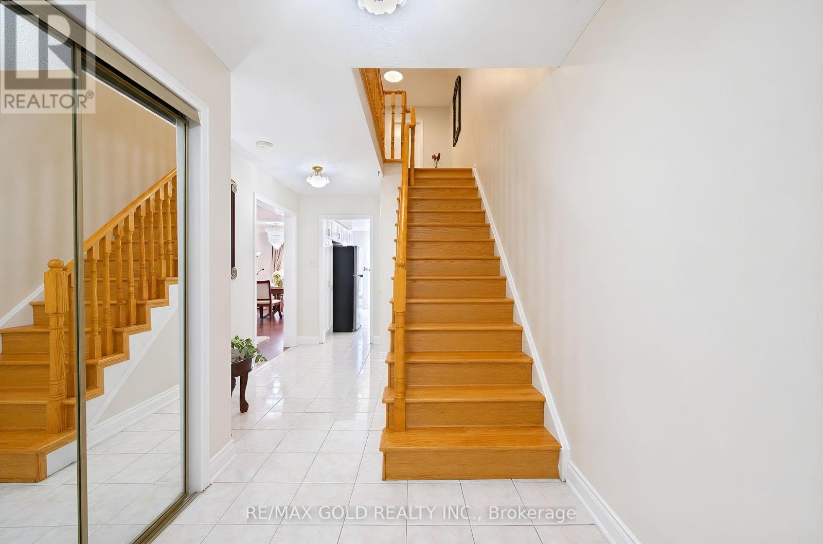 106 Bighorn Crescent — photo 7