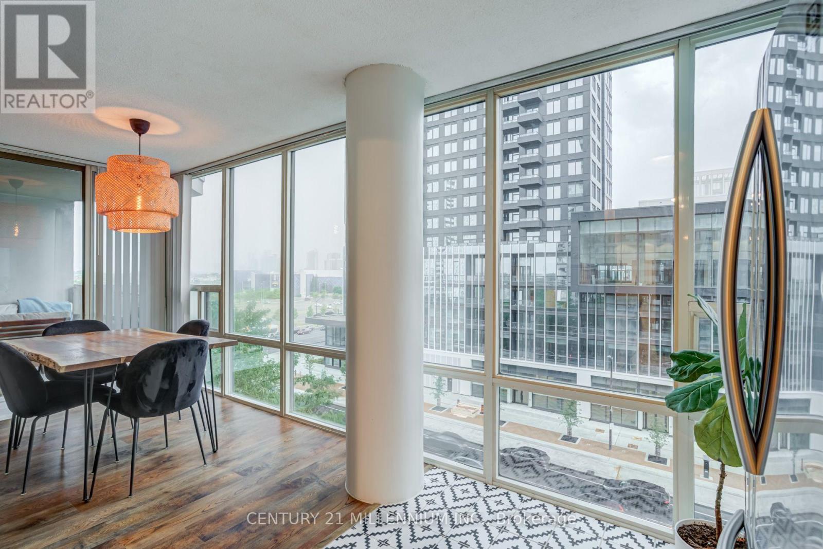 330 Rathburn Road West — photo 18