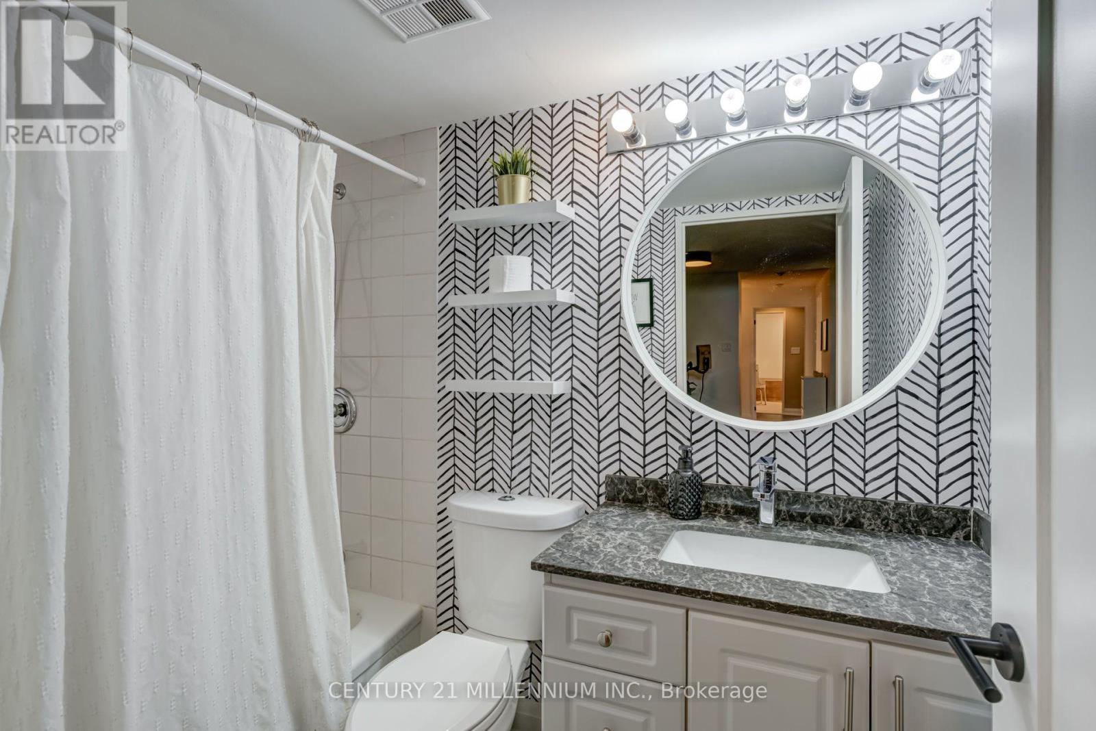 330 Rathburn Road West — photo 30