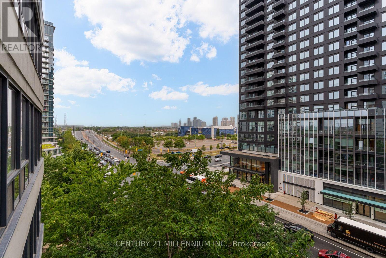330 Rathburn Road West — photo 35