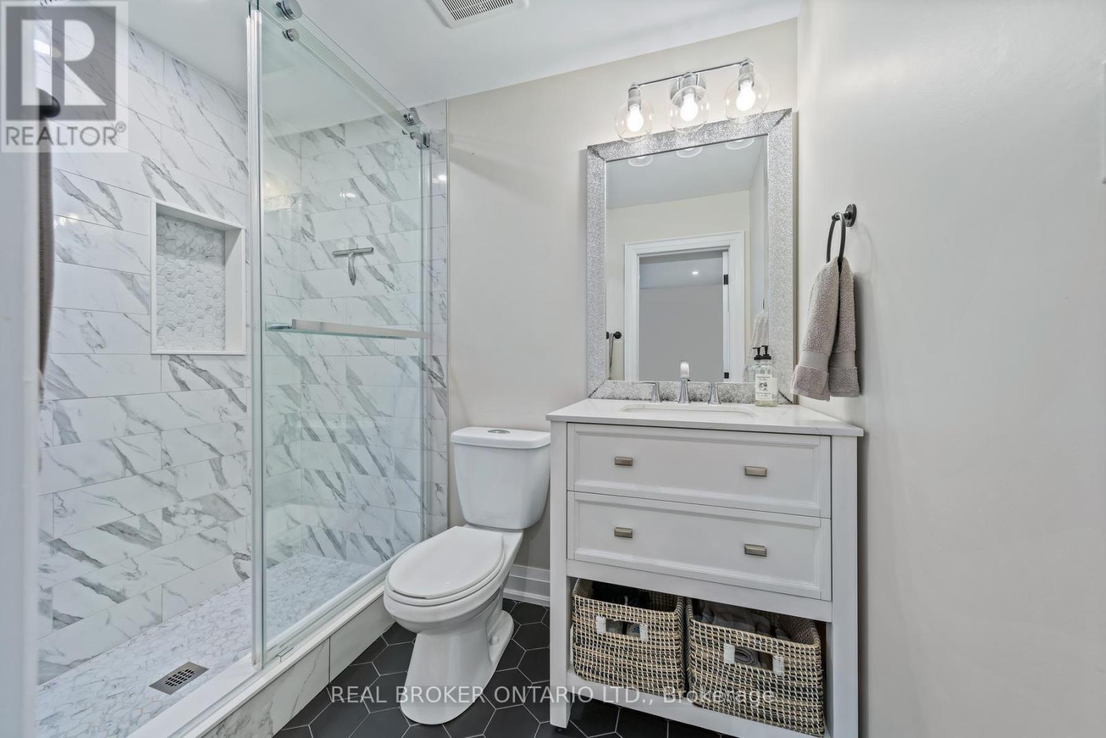56 Danville Avenue — photo 22