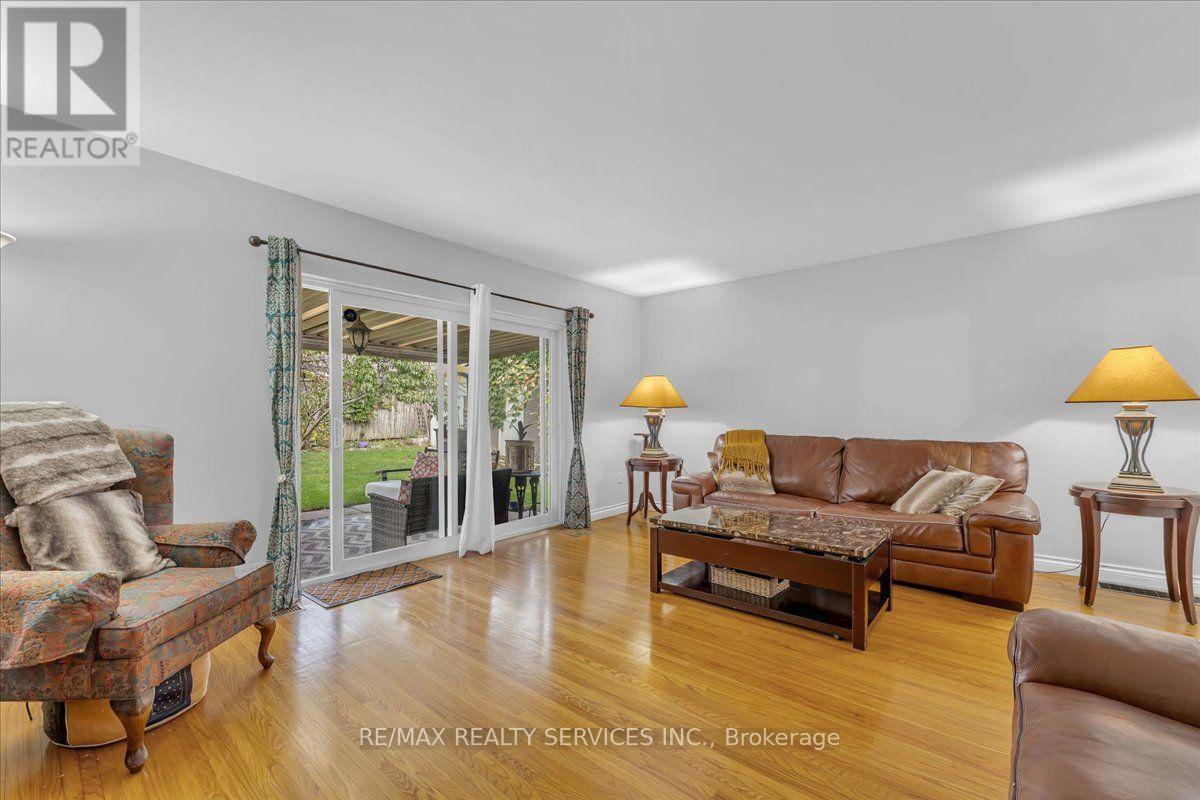 53 WINDERMERE COURT - 10