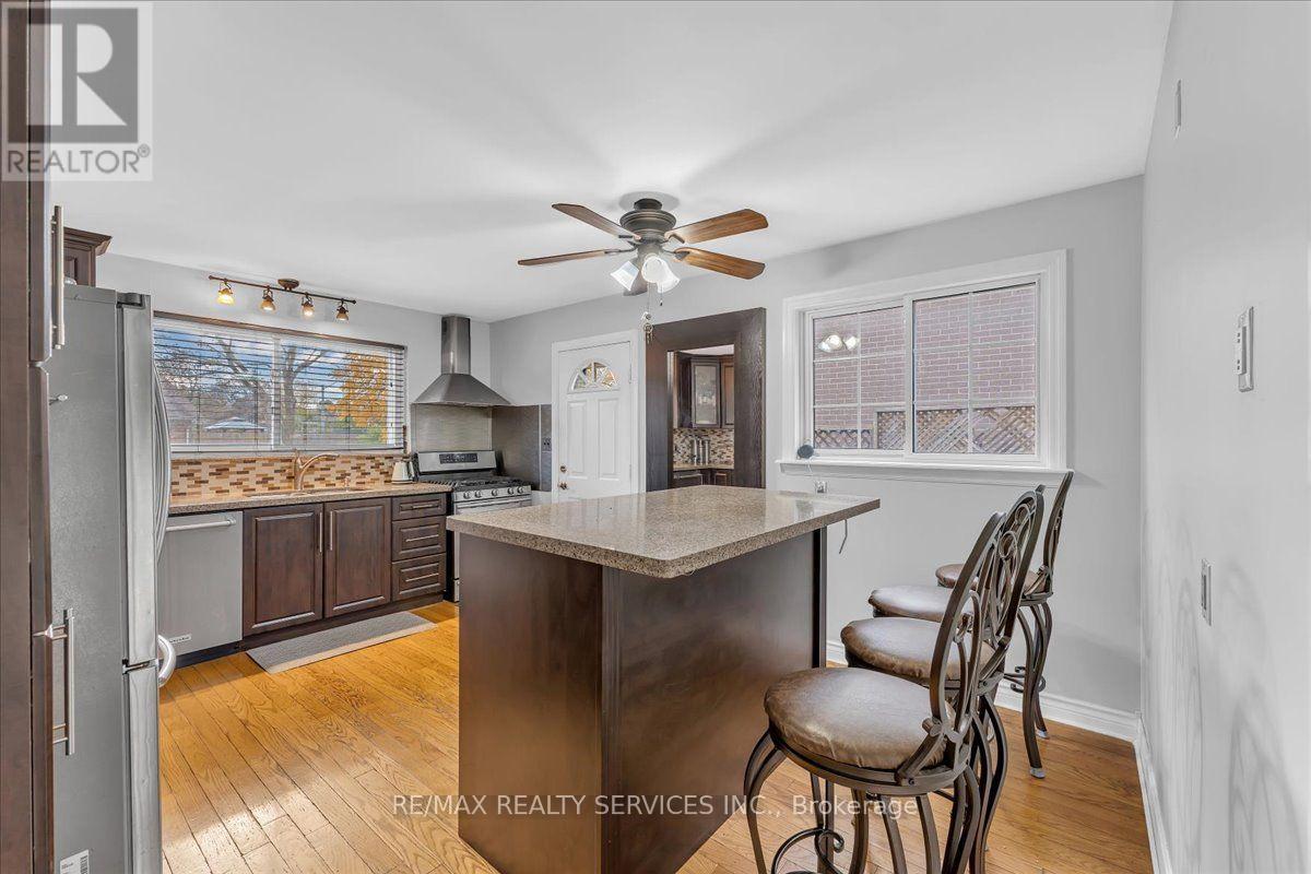 53 WINDERMERE COURT - 13
