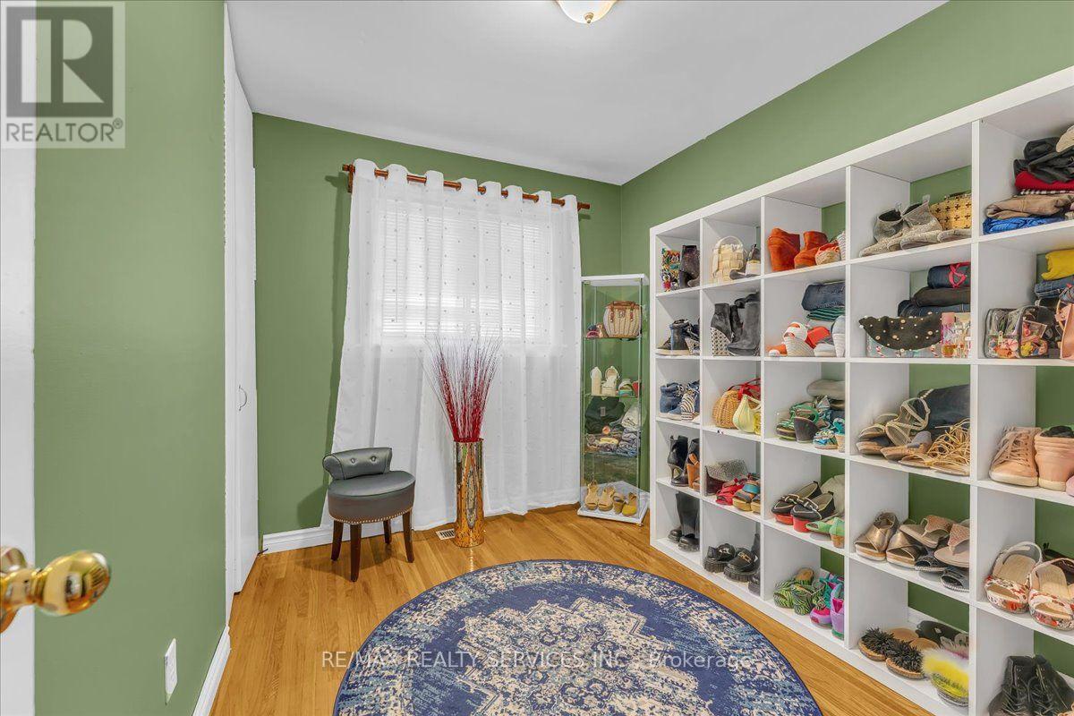 53 WINDERMERE COURT - 21
