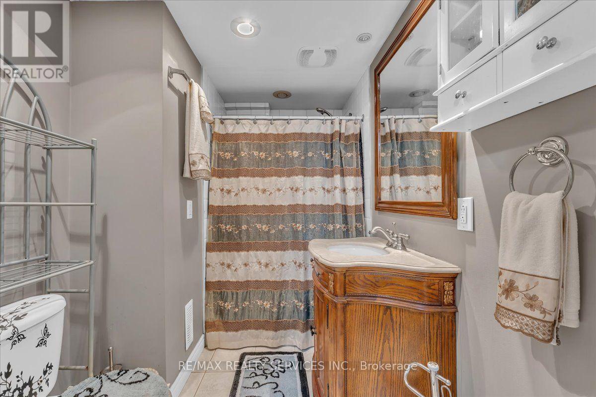 53 WINDERMERE COURT - 30