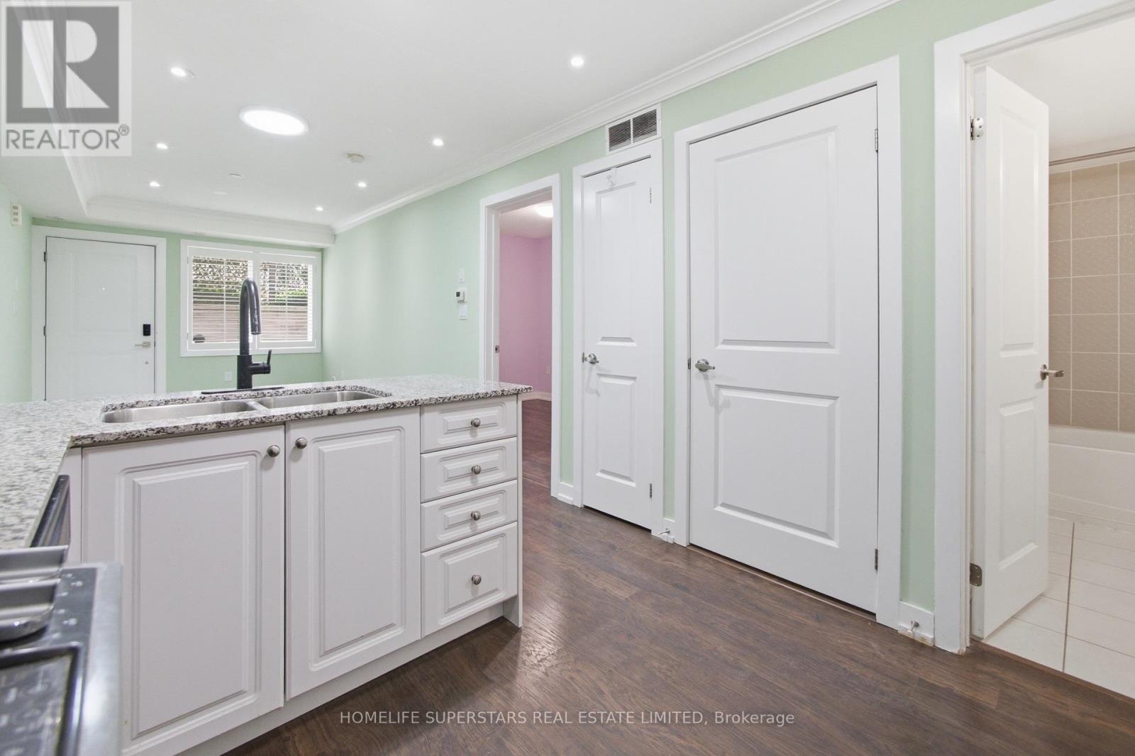 8 Drummond Street — photo 3