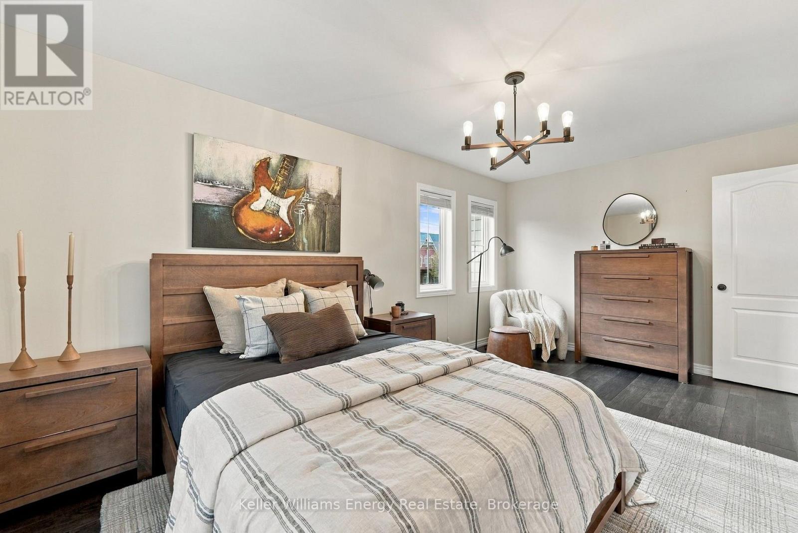 229 Montgomery Avenue, Whitby, ON photo 32