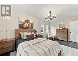 229 Montgomery Avenue, Whitby, ON L1M0B6 Photo 32