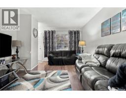 Bedroom - 98 Magee Crescent, Regina, SK S4R6K5 Photo 6