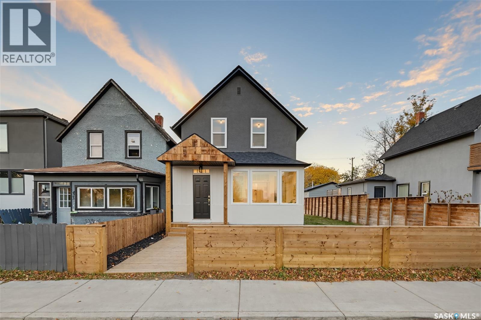 421 C AVENUE S, Saskatoon