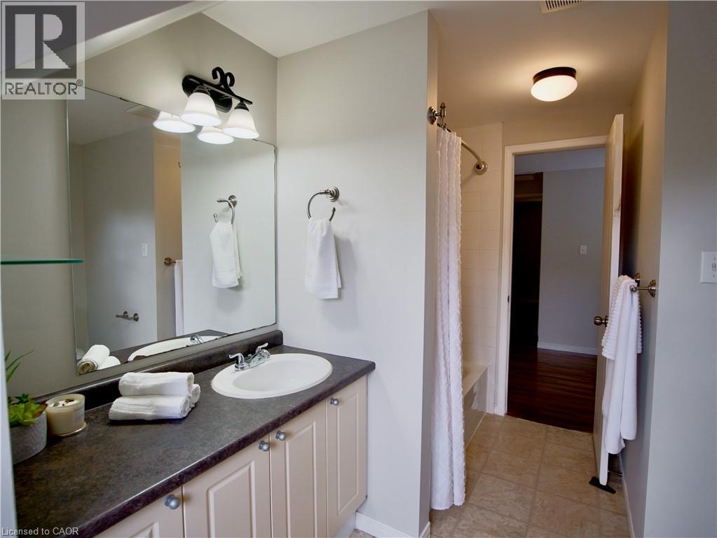 449 Exmoor Street — photo 18
