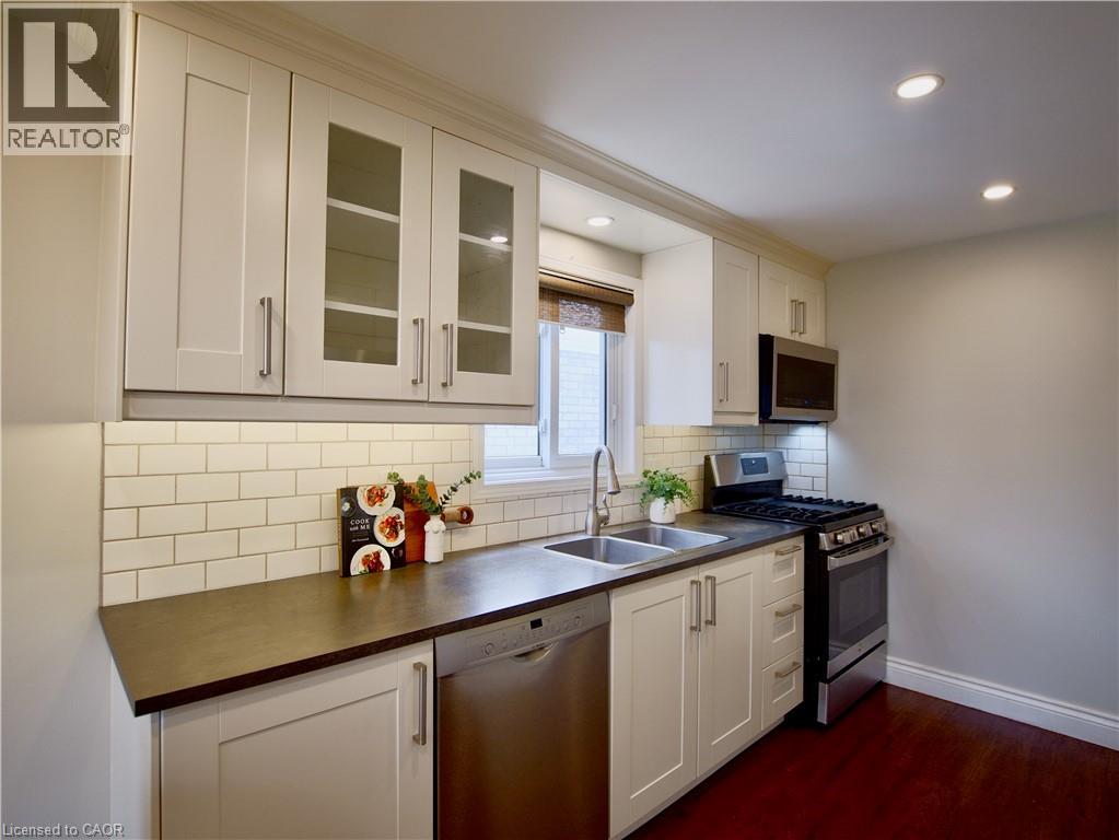 449 Exmoor Street — photo 7