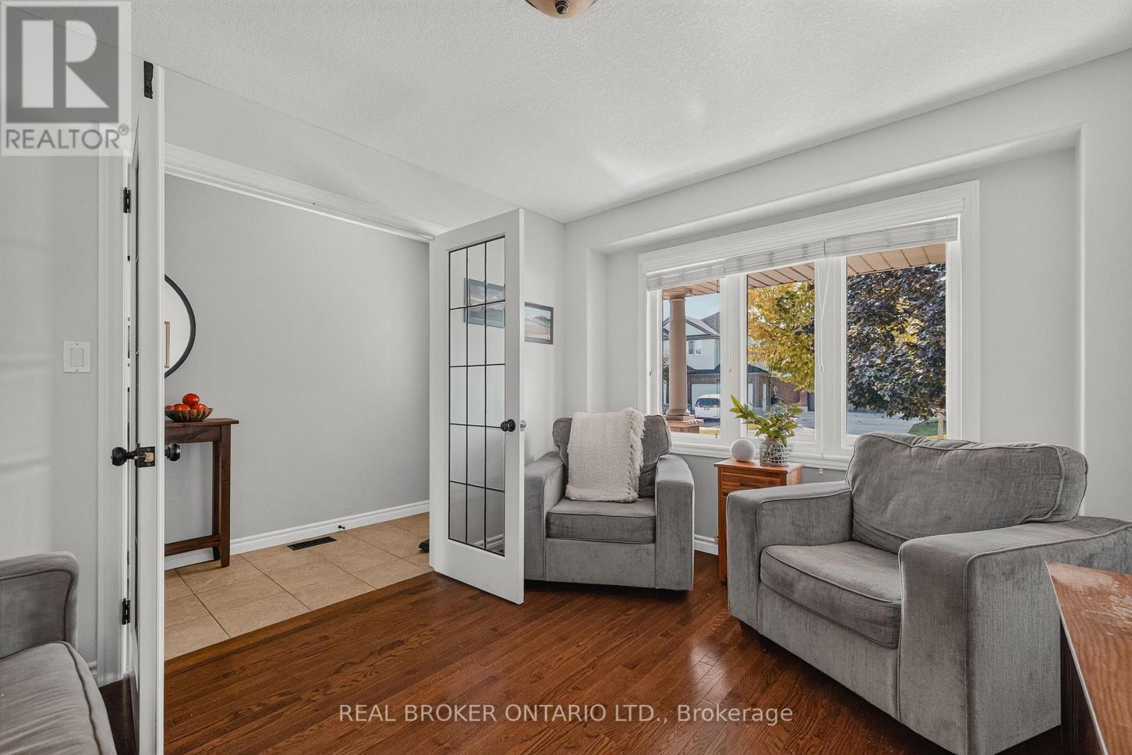 38 Roberta Street — photo 16