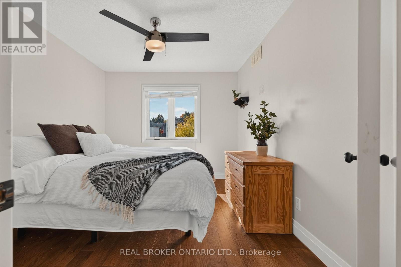 38 Roberta Street — photo 36