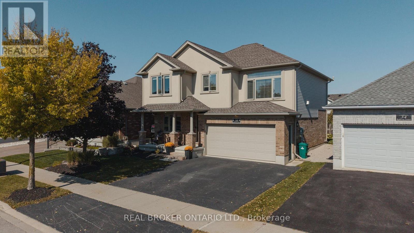 38 Roberta Street — photo 46
