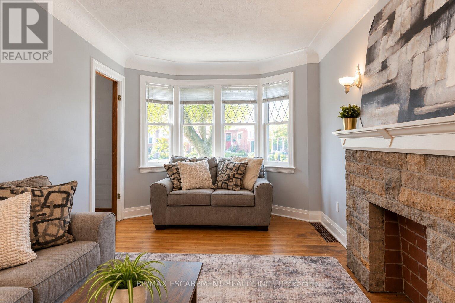 75 Barons Avenue — photo 10